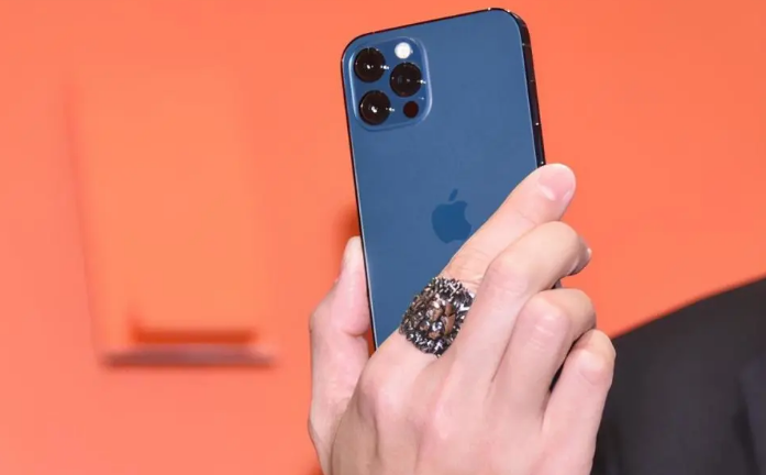 长白苹果手机维修分享iPhone12系列重启方法教程 