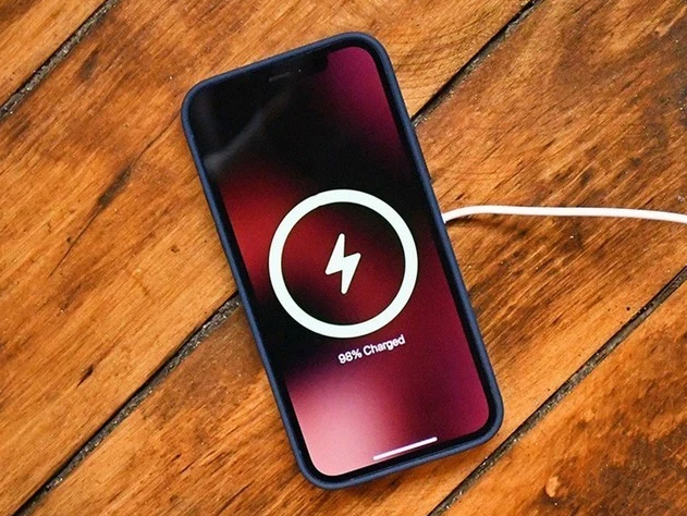 长白苹果手机维修分享iPhone 12可以随便充电吗 