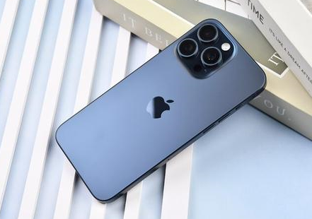 长白苹果维修点分享iPhone 15 Pro Max屏幕更换全新实操风险 
